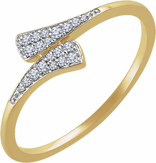 14K Yellow 1/10 CTW Diamond Ring